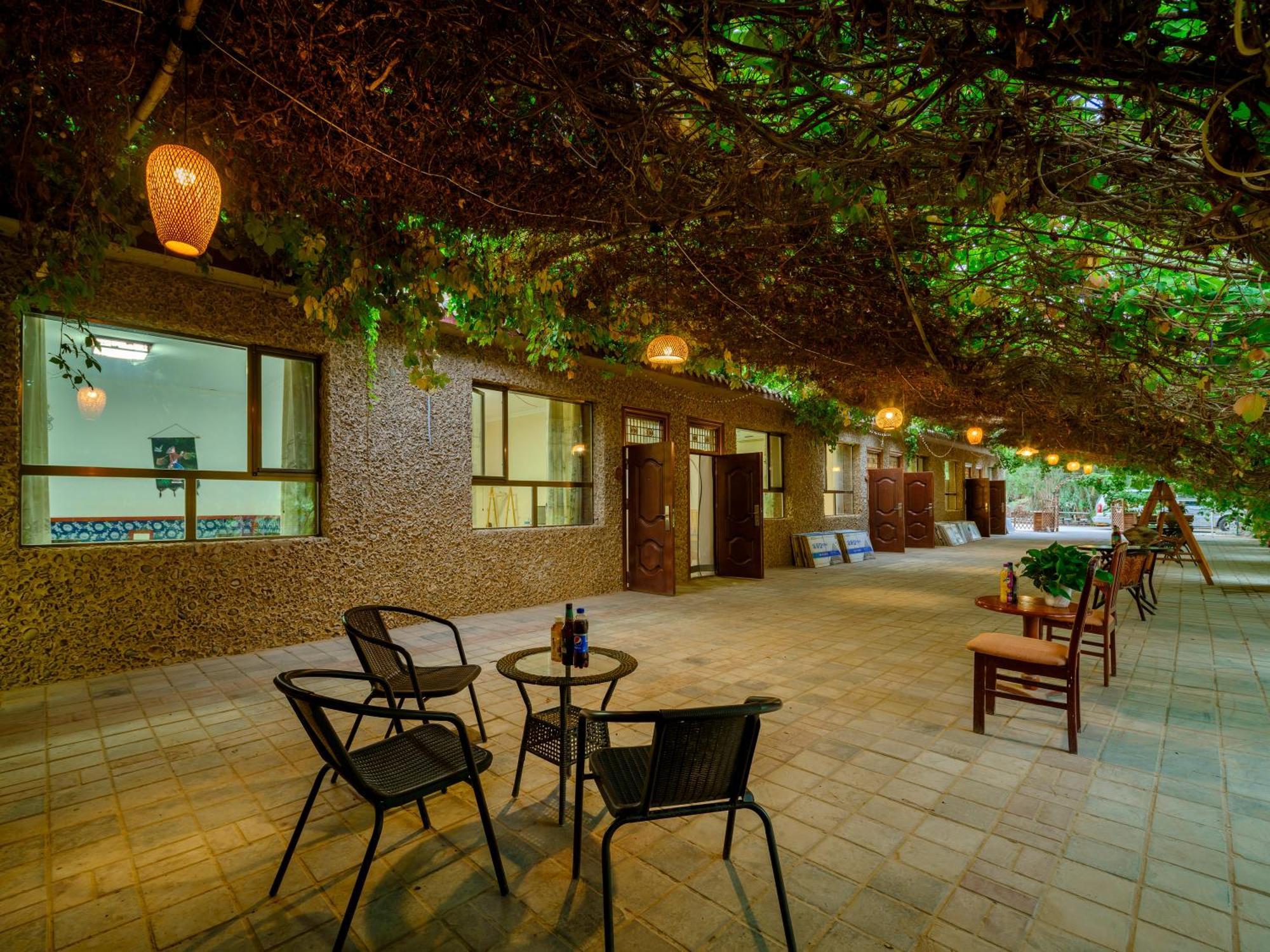 Dunhuang Hu Yang Inn Ngoại thất bức ảnh